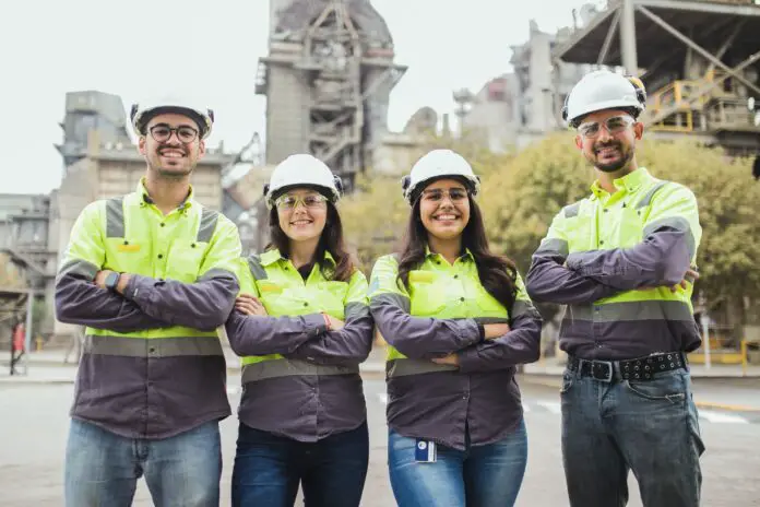 Holcim abre convocatoria Jóvenes Líderes 2023