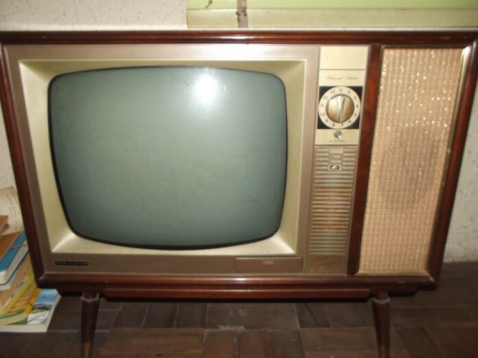 tv antiguo