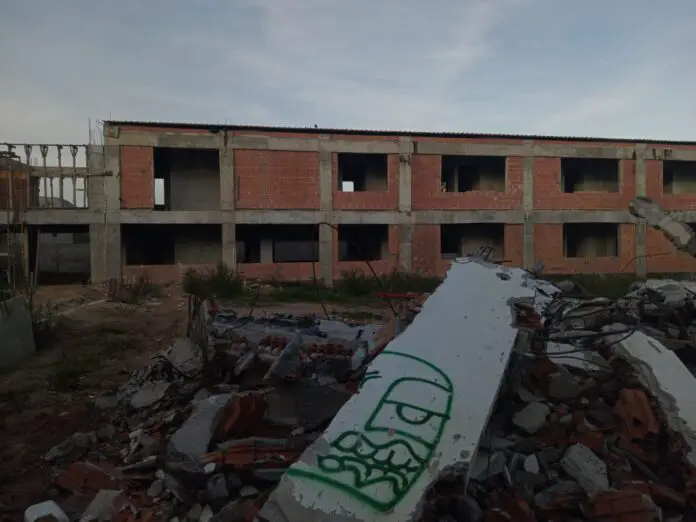 Edificio en construcción Carande Carro