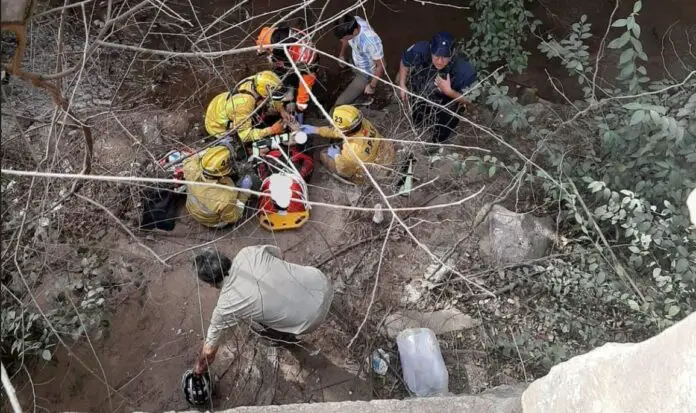 Ciclista cayó al vacio en Cosquin