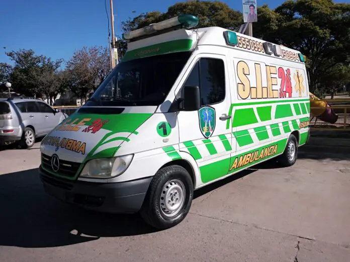 Robo ambulancia en Cosquin 4