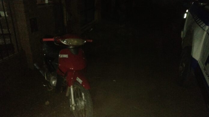 moto choque roja