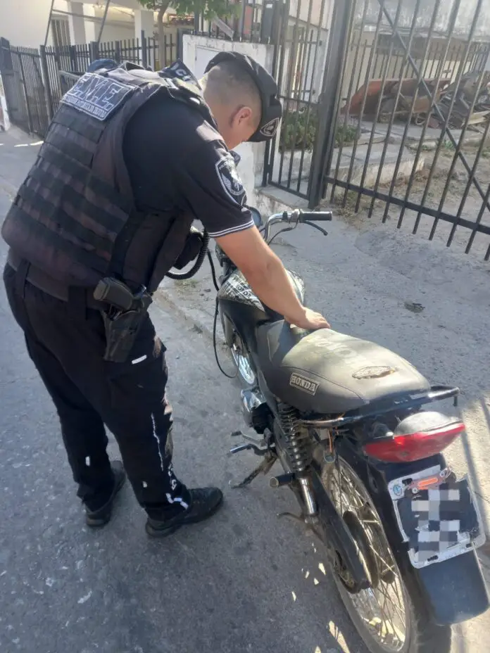 Circulaba con una moto robada por el centro de la ciudad