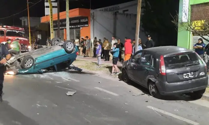 Fuerte accidente y vuelco en Santa Maria de Punilla