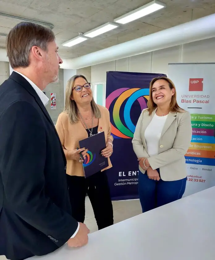 WhatsApp Image 2023-11-13 at 16.44.26