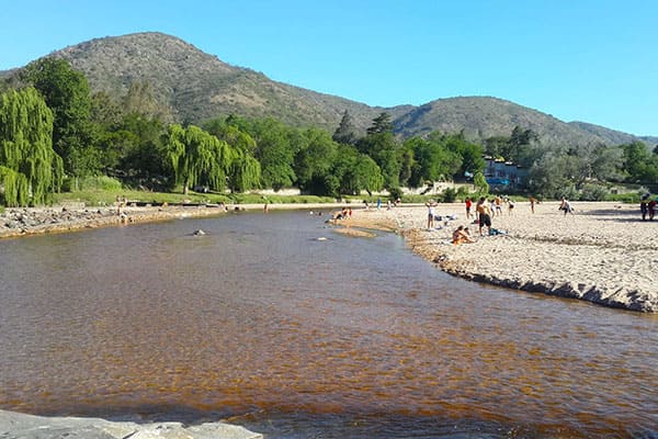 Playa-de-oro-carlos-paz