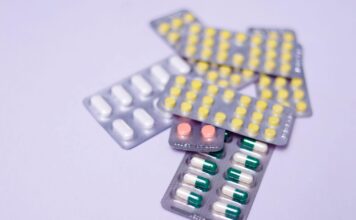 Córdoba: Vendían medicamentos vencidos y bajo receta en plena calle