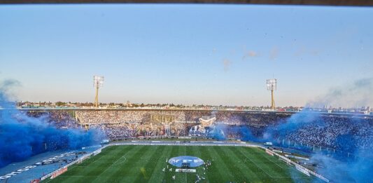 Fútbol: cuánto cuesta ‘abrir un estadio’ para un partido de Primera División