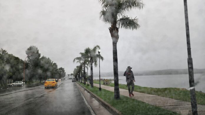 Carlos-Paz-Lluvia-02