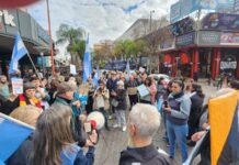 Carlos Paz: El frente de lucha de jubilados y médicos ante la crisis terminal del PAMI