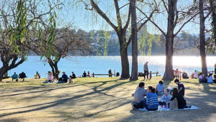 costanera-gente-dia-de-sol-carlos-paz (1)