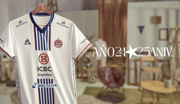 WhatsApp Image 2024-10-03 at 19.22.46 Talleres camiseta Conmebol 1999
