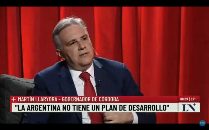 Llaryora en La Nacion