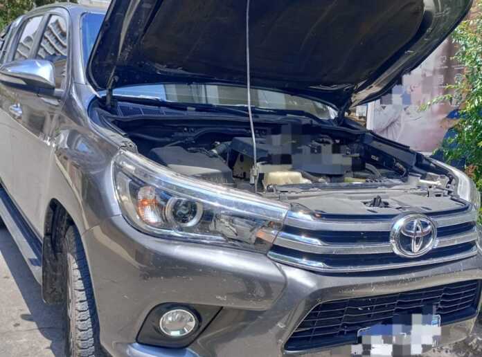 hilux02