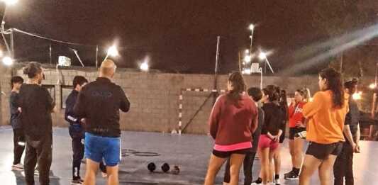 La Selección Punilla de handball sueña en grande: cómo ayudarlos a competir en el Torneo Nacional