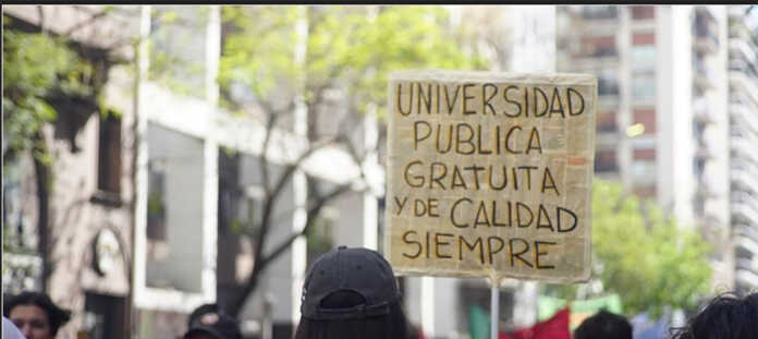 universidad marcha