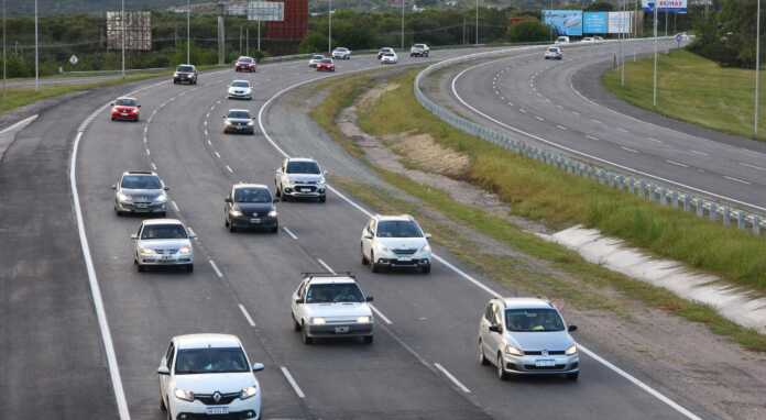 multimedia.grande.8d438de45ff4ca0b.6175746f70697374615f6772616e64652e6a7067