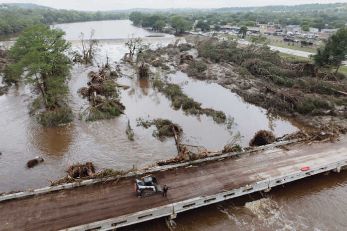 06texas-carousel-01-vbzm-threeByTwoMediumAt2X