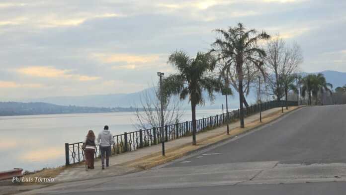 nublado este lunes 2