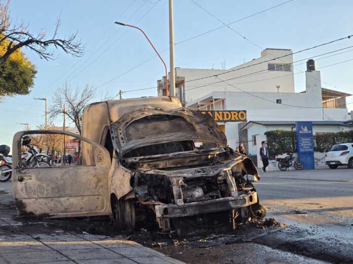incendio de utilitario (1)