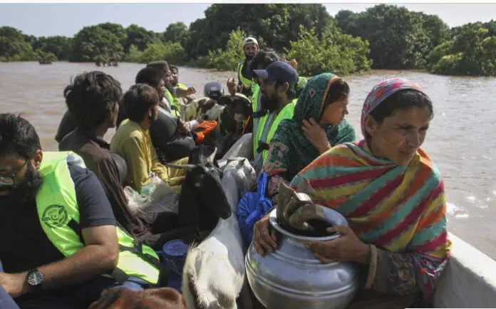 paquistanies evacuados