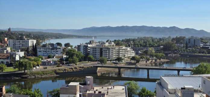 Carlos-Paz-Despejado-Oct2025