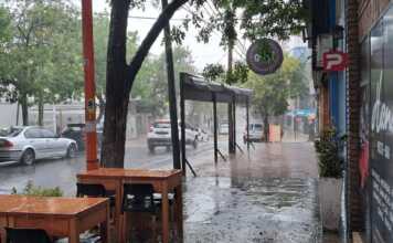 Lluvias y tormentas fuertes en Carlos Paz: cuándo desciende la temperatura