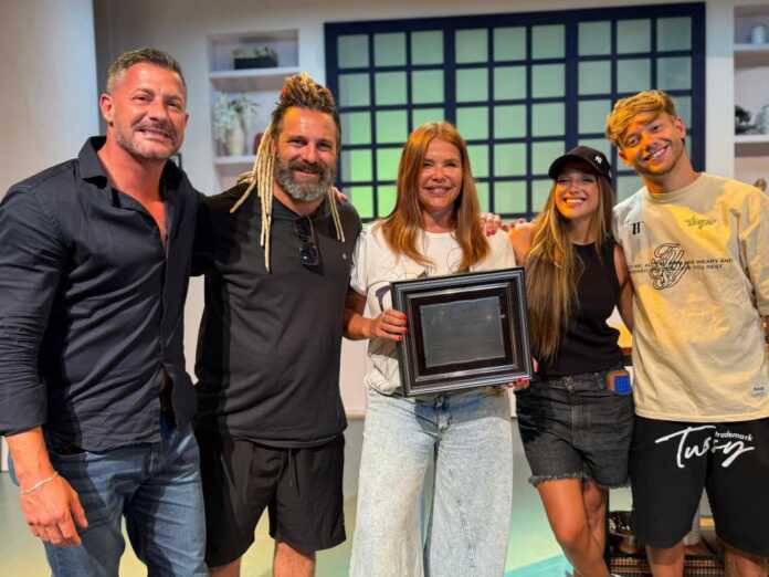 distinción nazarena velez (1)