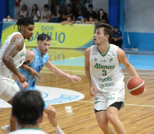 Atenas ganó pero no alcanza: jugará, otra vez, por la permanencia en la Liga Nacional