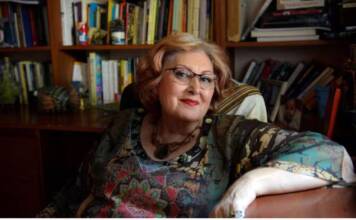 Solidaridad por Cristina Loza: la escritora cordobesa vende sus libros para costear una cirugía de urgencia