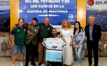 Veteranos de Malvinas homenajearon a Santiago Gutiérrez antes de su desafío en Machu Picchu