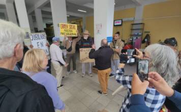 Los Jubilados marcharon al PAMI y denunciaron vaciamiento de la obra social