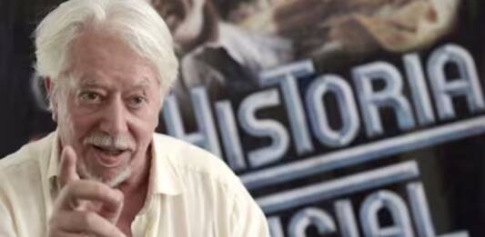 Murió Luis Puenzo, el director argentino que llevó el Oscar al país con “La historia oficial”