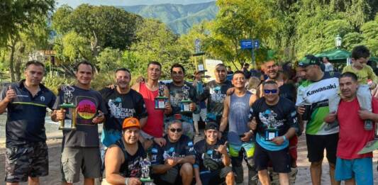 Carlos Paz brilló en el Desafío Ambato: podios y triunfo en una de las carreras más duras del país