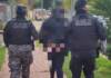 Atraparon en pleno centro de Cosquín a una mujer buscada por robo de vehículos