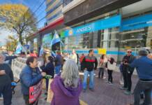 Carlos Paz: Médicos del PAMI y delegados del ANSES se sumaron a la protesta de los jubilados