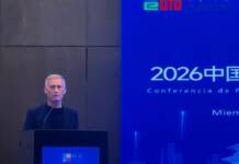 Avilés presentó el «modelo Carlos Paz» a empresarios y funcionarios chinos