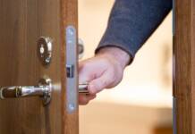 Rechazan desalojo de una mujer y sus hijos de la propiedad del padre de los niños