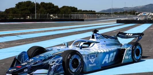 La nueva bestia eléctrica: Fórmula E presentó el GEN4 y da un salto de potencia