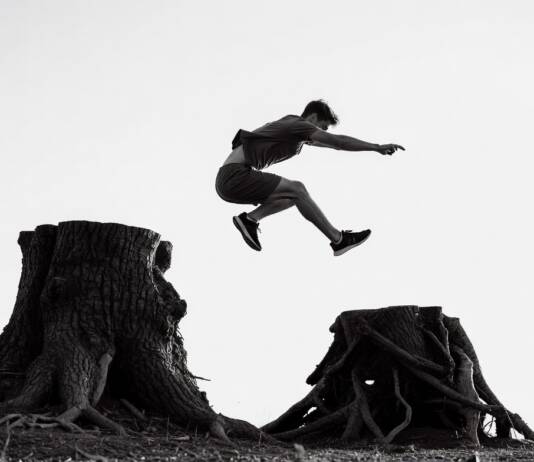 El parkour toma impulso en Carlos Paz: encuentros gratuitos y un proyecto de escuela en marcha