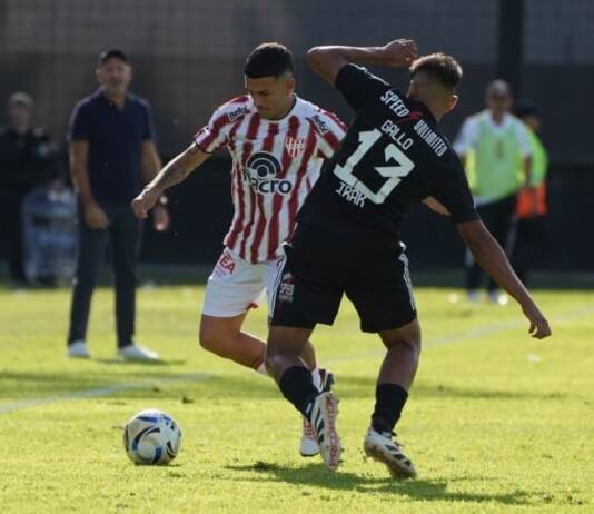 Instituto pegó en el momento justo ante Riestra y se ilusiona con los playoffs