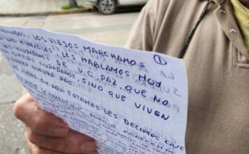 La conmovedora carta de un jubilado frente a la sede del PAMI en Carlos Paz