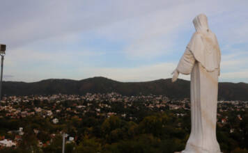 Clásico de Semana Santa: Musicanto interpretará la “Misa Criolla” al aire libre en Carlos Paz
