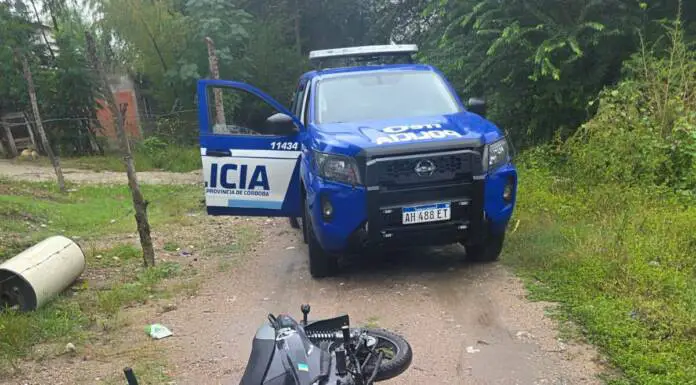 Carlos Paz: Un menor entró a robar una vivienda, lo persiguieron y lo atraparon con una moto robada