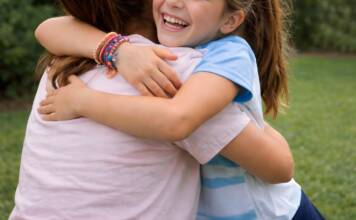 Buscan una familia para Maia: el Registro Único de Adopciones lanzó una convocatoria abierta en toda la provincia