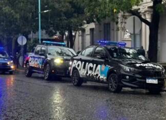 Alerta en una escuela de Rafaela: una docente detectó a un alumno que portaba un arma en su mochila