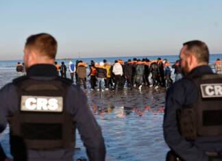 Tragedia en el Canal de la Mancha: cuatro muertos y 38 rescatados en un nuevo intento de cruce hacia el Reino Unido