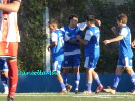 Atlético le ganó al líder del torneo en la previa al clásico carlospacense