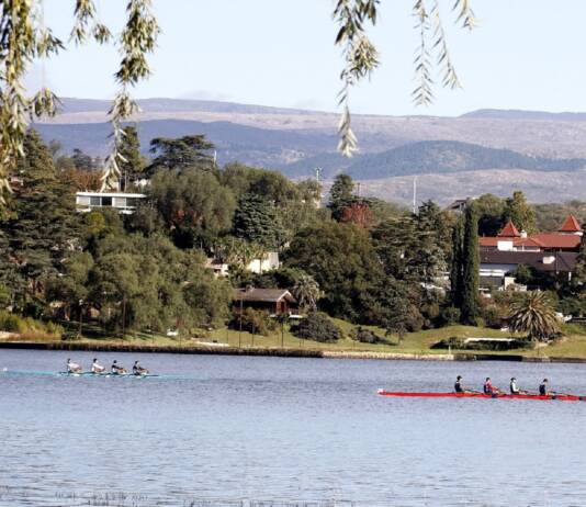 Regata Villa Carlos Paz: 200 remeros de todo el país y más de una decena de medallas para el club local