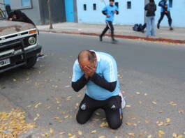 Así se vivieron los últimos minutos del partido en las afueras del Gigante de Alberdi (VIDEO)